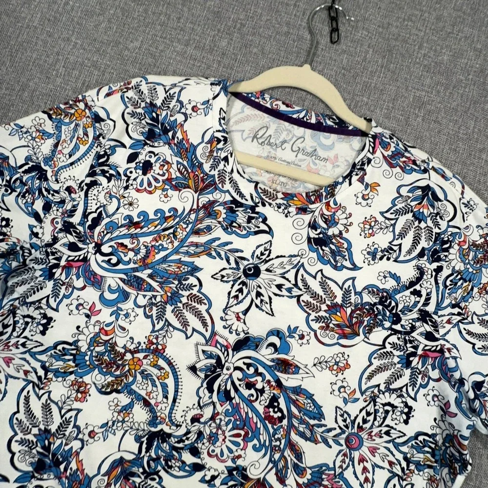 Robert Graham Pierce Paisley Shirt Mens XL White Floral Cotton Crew Neck Tee
